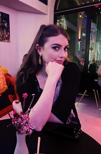 Chill queer gal looking for a quiet cosy home Main Photo