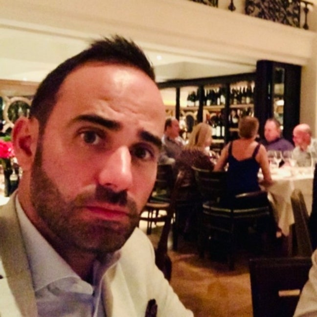 IT Professional Looking for a Room Main Photo