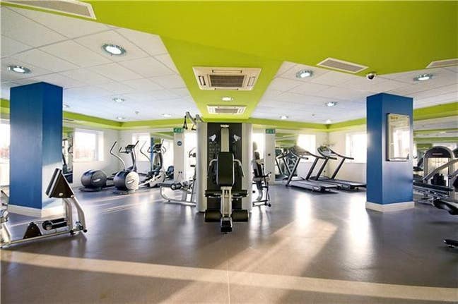 Furnished Room / Free Gym,Sauna / All Bills Includ Main Photo