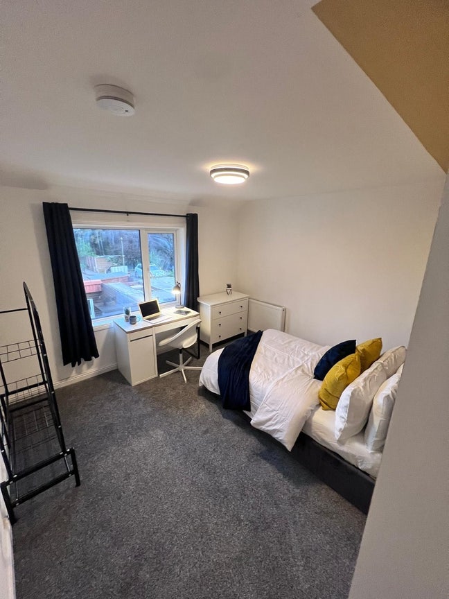 2 double bedrooms available. Main Photo