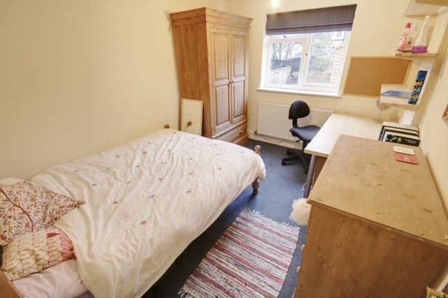 Student room in Loughborough  Main Photo
