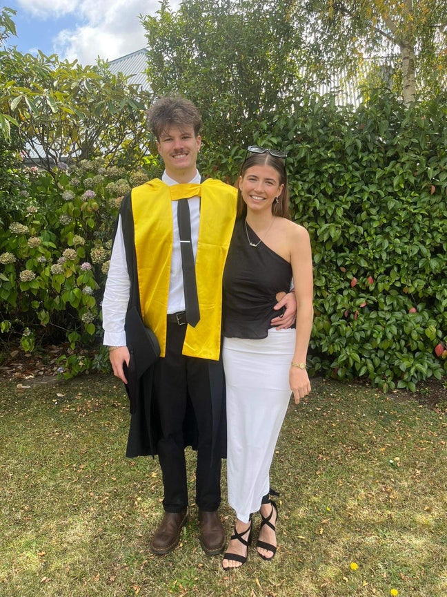 Couple looking for a room or someone to look with! Main Photo