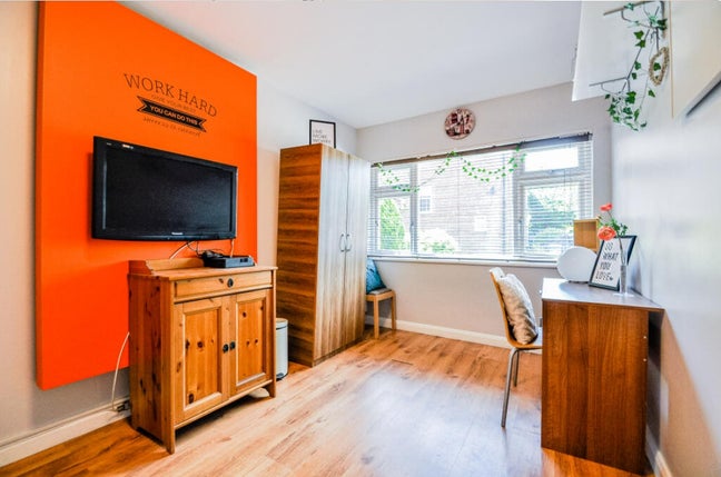 🔥HighSpec Very Large Double Room in Modern House  Main Photo
