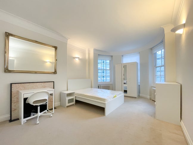 🌿 Spacious Double Room In a Luxury Flat 🌿 Main Photo
