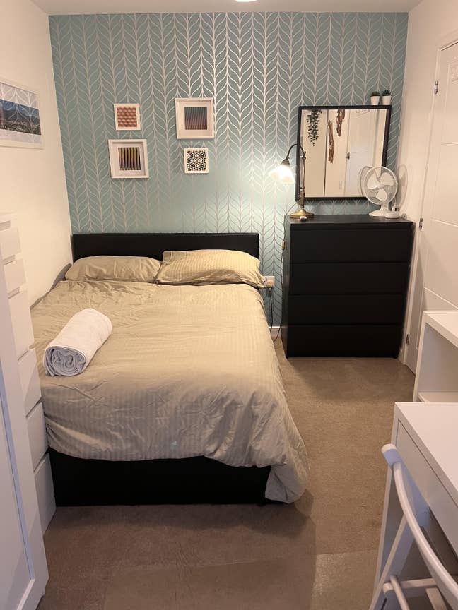 Fully equipped double room bills/parking included Main Photo