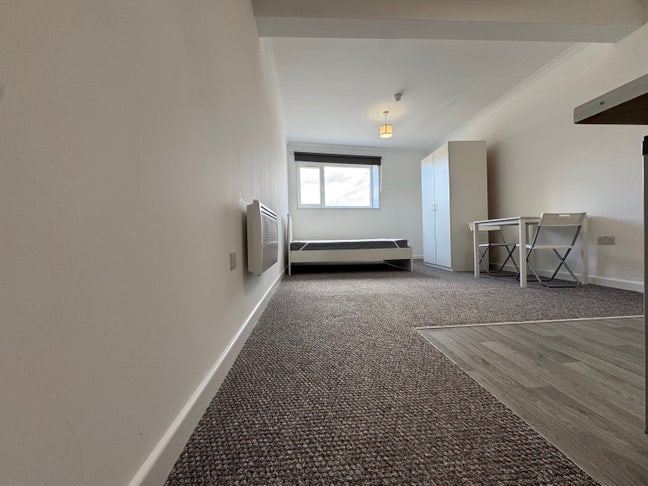 **LAST** One bed in Gateshead NE10 Main Photo