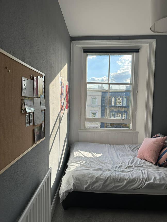 Friendly flatmate wanted for a cozy flat Main Photo
