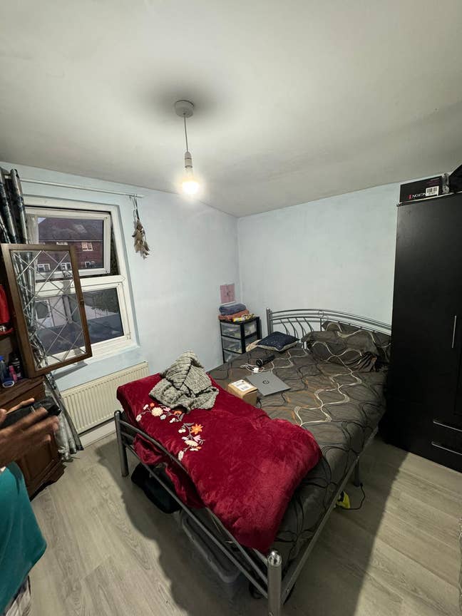Lovely Room - E12 - Veg Only inc Bills Main Photo