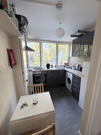 Furnished Studio Flat – Stoke Newington Station Main Photo