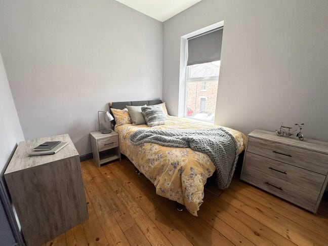 5 Bed Ensuite Property - Fenham Main Photo