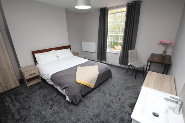 Church View - King Size Ensuite   Main Photo