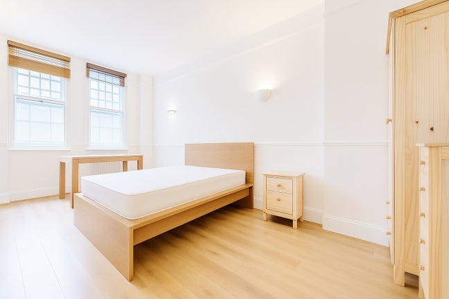 STUDIO - Ivor Court, Gloucester Place. Main Photo