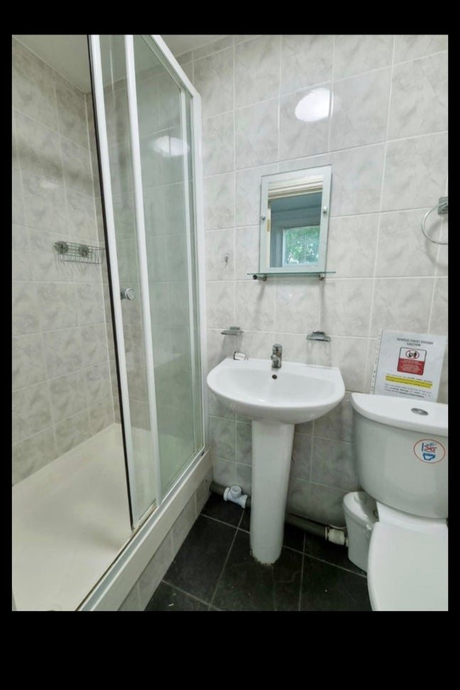 Earls Court  Main Photo