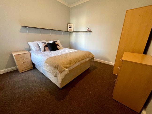 😀 Peaceful Shared House for Over 30'S (129Pr) Main Photo