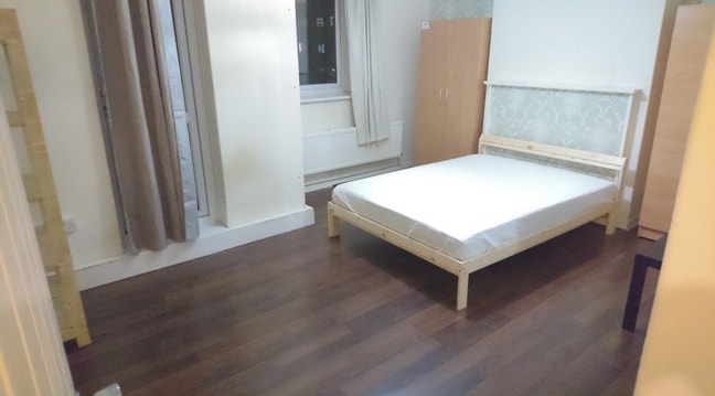 2 Double Room Near Mile End/Westferry Main Photo
