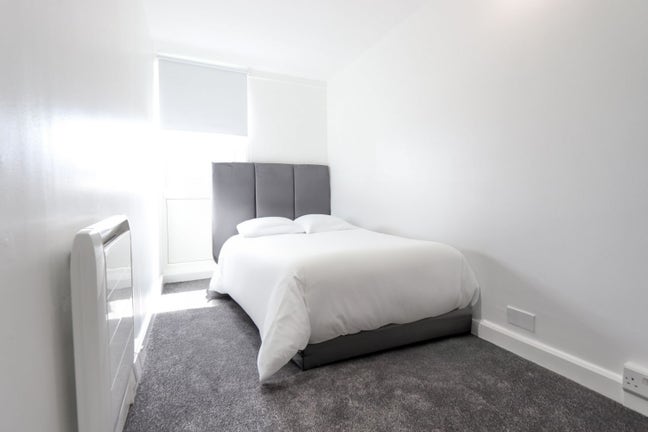 2 Affordable Rooms in Islington - Next to Met Uni Main Photo