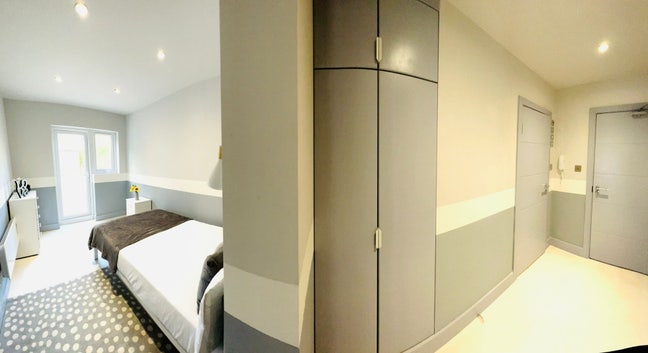🛏️ 2 Ensuite Rooms to Let in- Mitcham  Main Photo