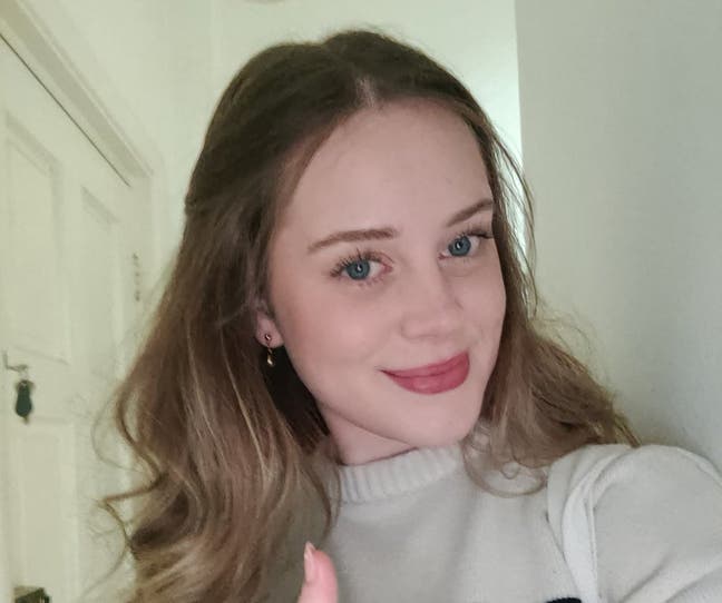 Hey! I'm a 26 year old professional female. I ... Main Photo