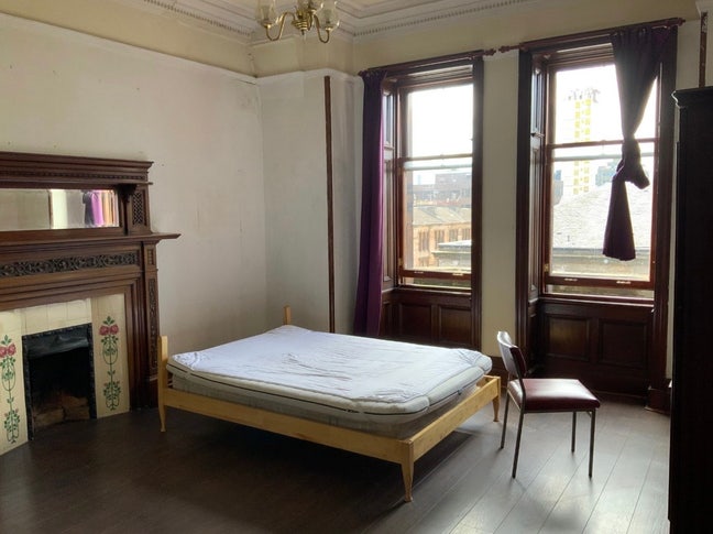 One double bedroom available - city centre Main Photo
