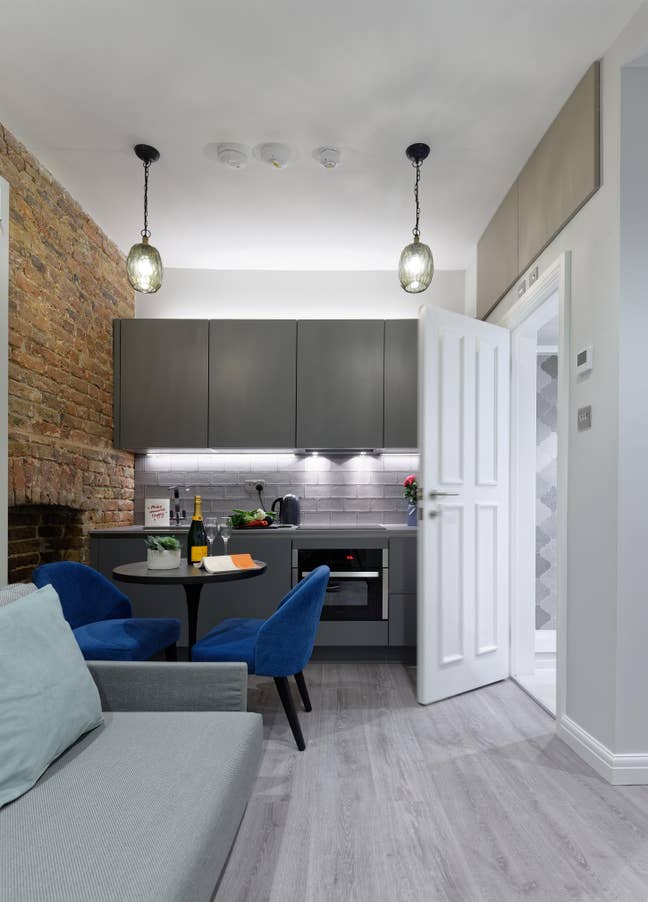 Bills Included, Great Location, Short/Long Lets 🔥 Main Photo