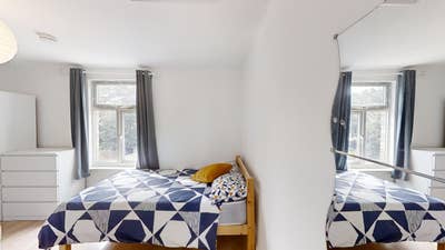 Richmond Road - Refurbished House-Share Main Photo