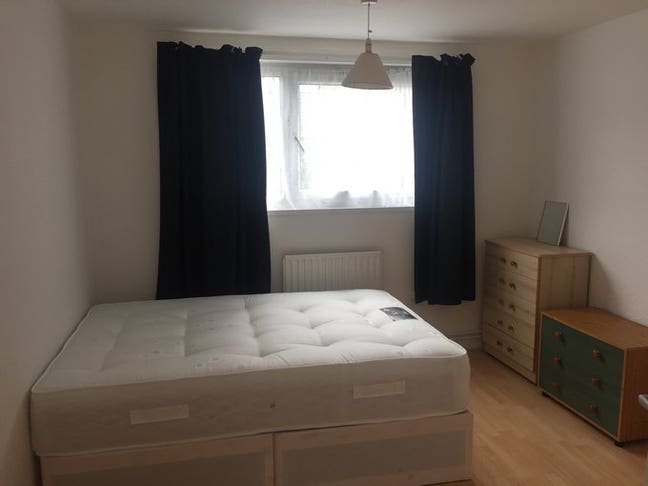 Fully Furnished Double Room | £185/week Main Photo