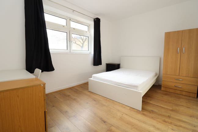 Lovely Double Room Close to Bethnal Green Station Main Photo