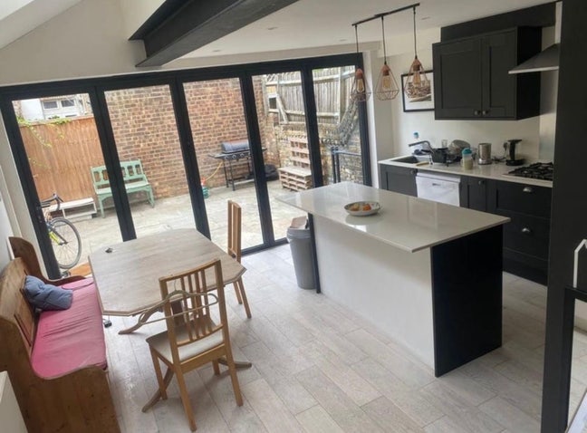 Large Master Room in Clapham/ Brixton House  Main Photo