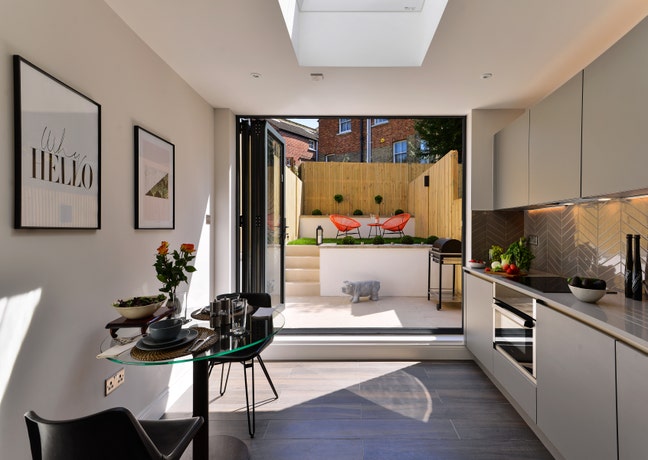 Utility Bills Included, Best Location, Garden 🔥 Main Photo