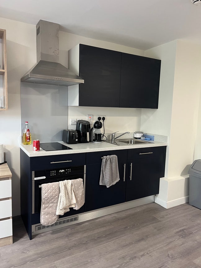 Student studio flat free for 3 months  Main Photo