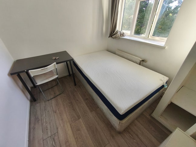 Cozy Double Room in Archway  Main Photo