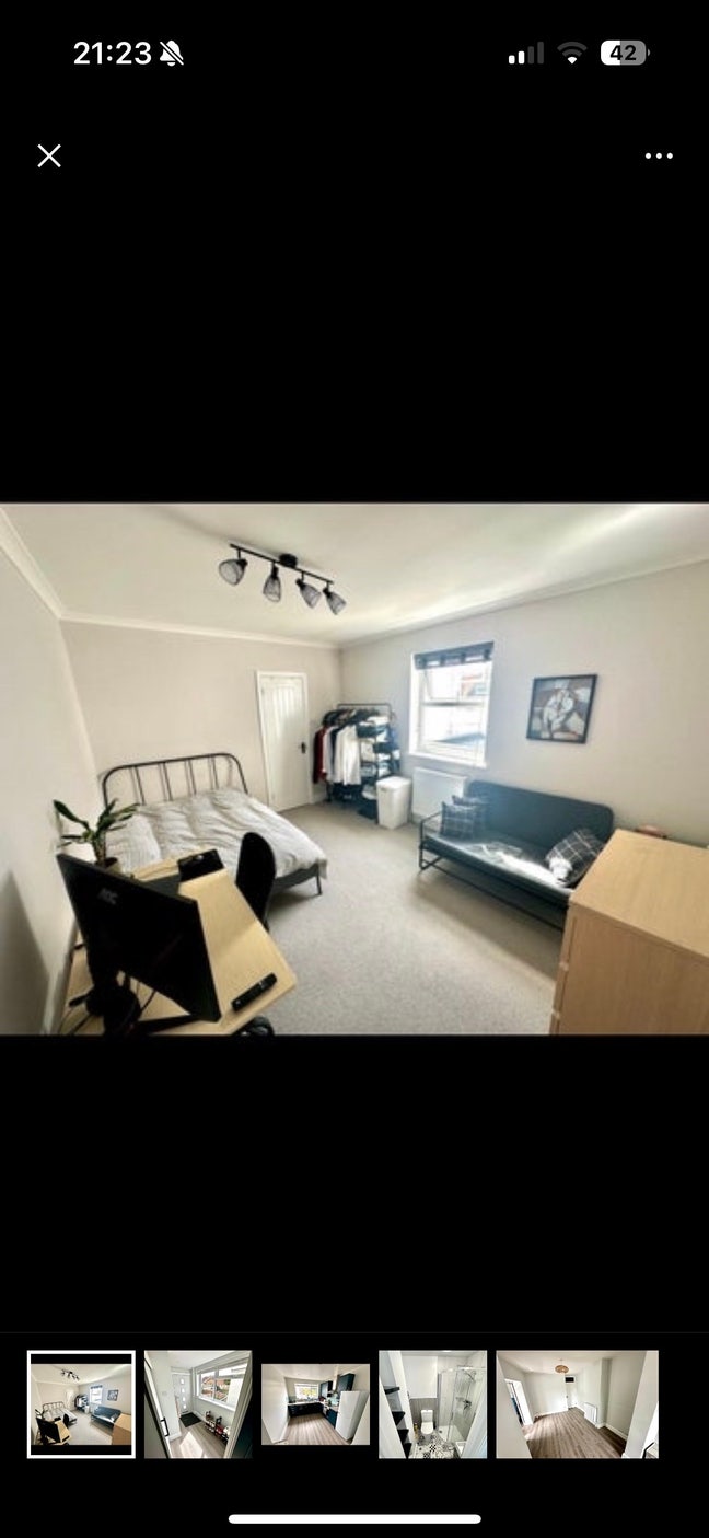 Double room with En Suite available in Henleaze Main Photo