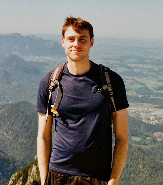 25 working male seeking double in SW Main Photo