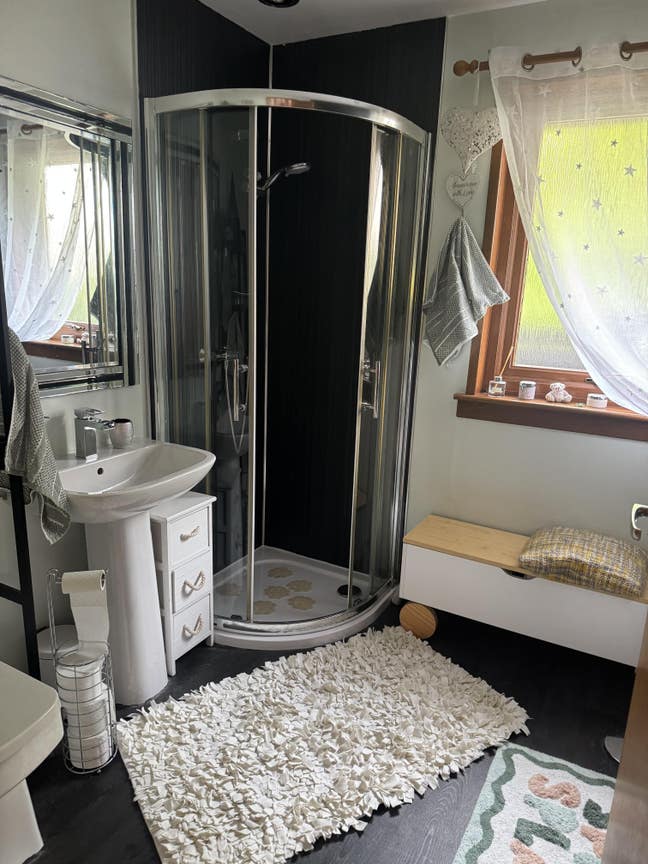 2rooms to let Main Photo