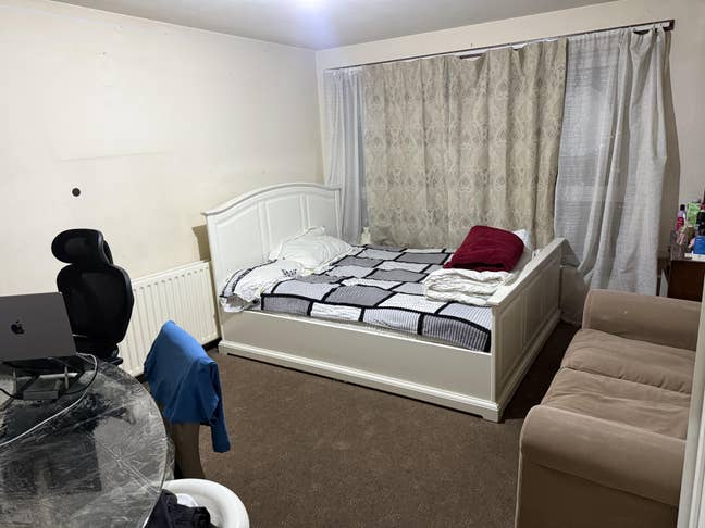One Spacious Double Room Main Photo