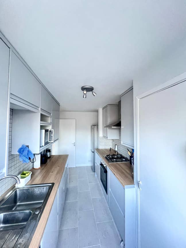 Freshly refurbished room available Main Photo