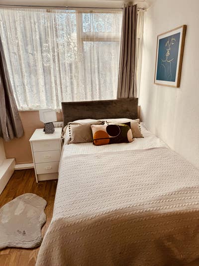 Cute double room in shared house near Asda😍 Main Photo