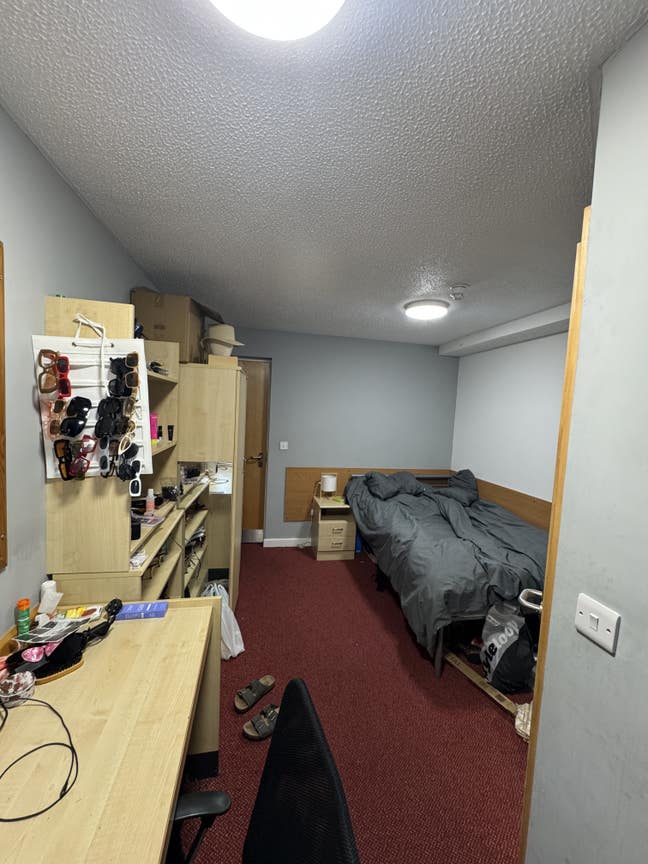 Private 1-bedroom student room in a shared flat  Main Photo
