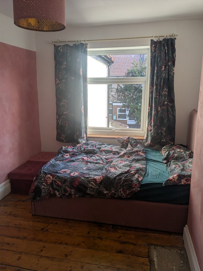 Room to rent in Easton Main Photo