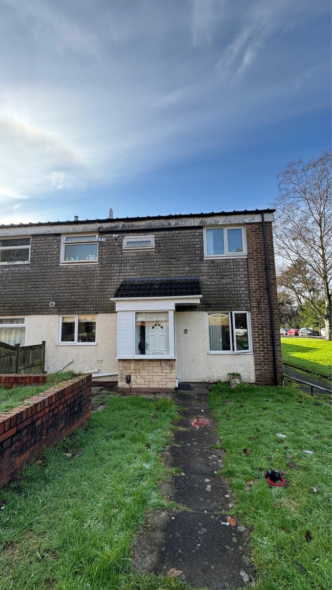 Looking for Replacement Tenant Ready to Move Asap Main Photo
