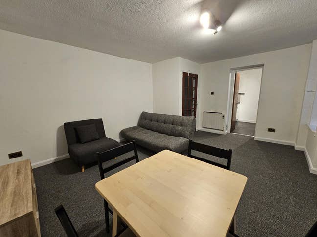 2 Bedrooms Available in Glasgow City Centre Main Photo