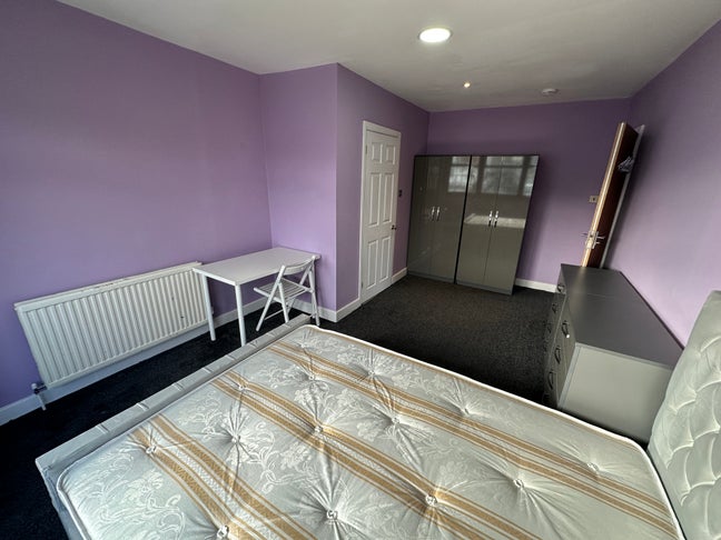 Single Ensuite 5 Mins from Jubilee Line Main Photo