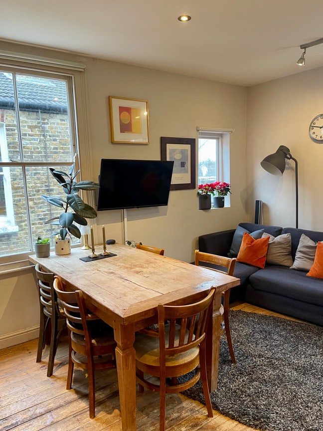 Double bedroom 2 mins walk from Balham station Main Photo