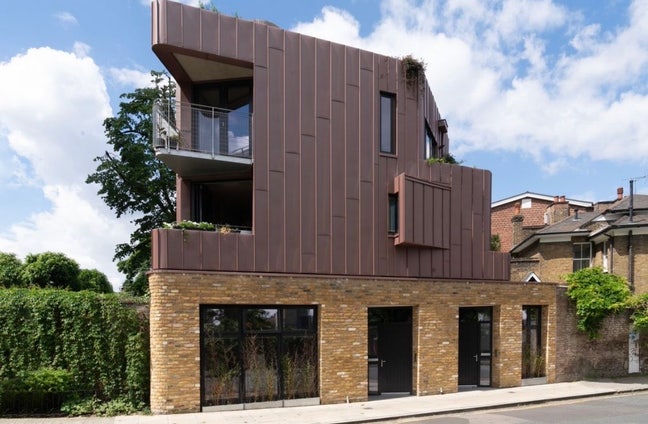 Double bedroom in modern house in London Fields Main Photo