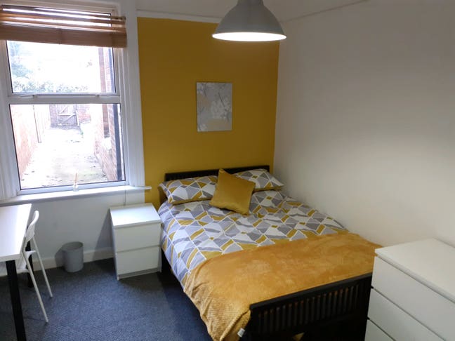 Large Double room  Main Photo