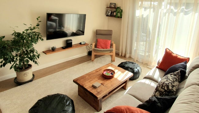 Double Room Available in Quiet 2-Bedroom House  Main Photo
