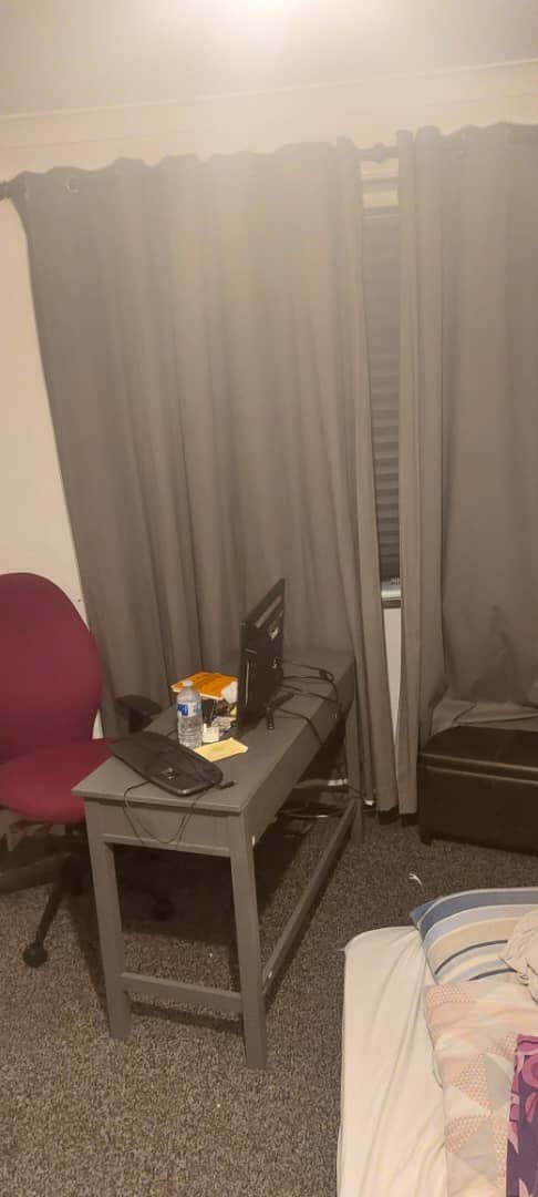 One room in a 2 bedroom house Main Photo