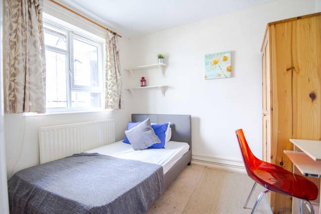 Lovely double for single occupancy at Fulham Main Photo