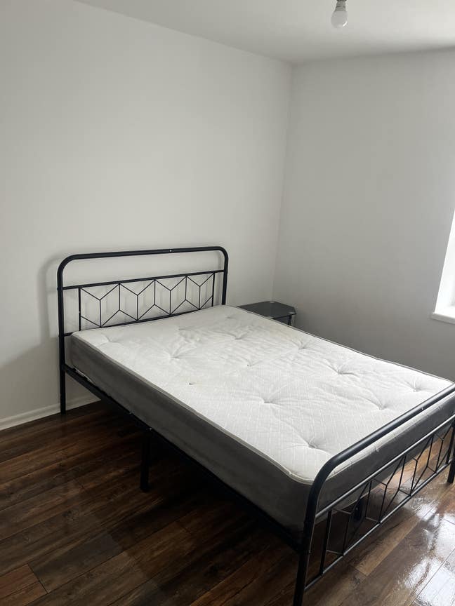 1Double Room for rent  Main Photo