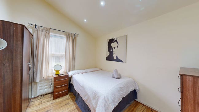 -Cosy Studio Flat to Rent in Willesden Green Main Photo